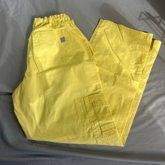 Butter soft Pants - Butter Soft Stretch Women's Yellow Scrub pants size MP